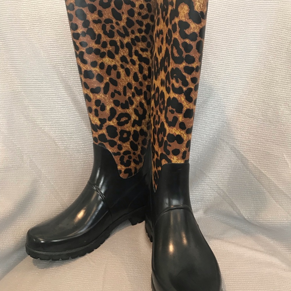 Ralph Lauren leopard rain boot - Picture 2 of 4